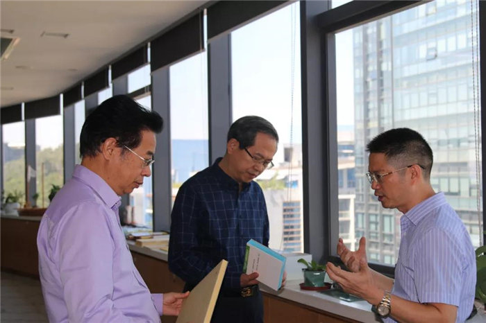 中共贛州市委常委、統(tǒng)戰(zhàn)部長彭業(yè)明等領導一行到訪廣東博皓考察指導-1